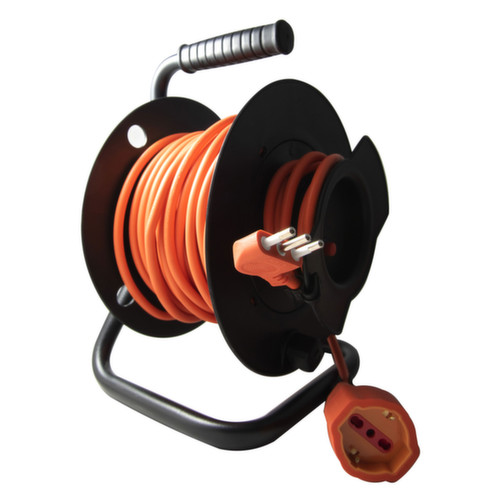 EXTENSION CORD ON REEL - 